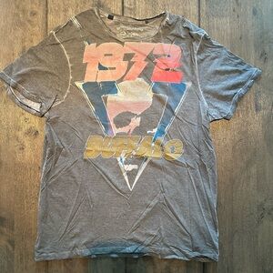 Buffalo Men’s size Large T shirt